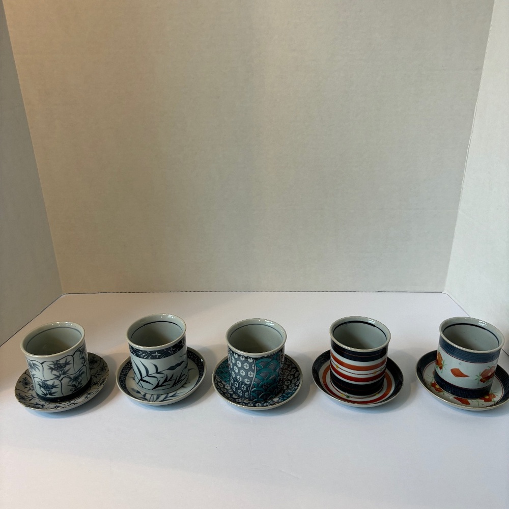 Asian Tea Cups Set of 5  with saucers, 2" high